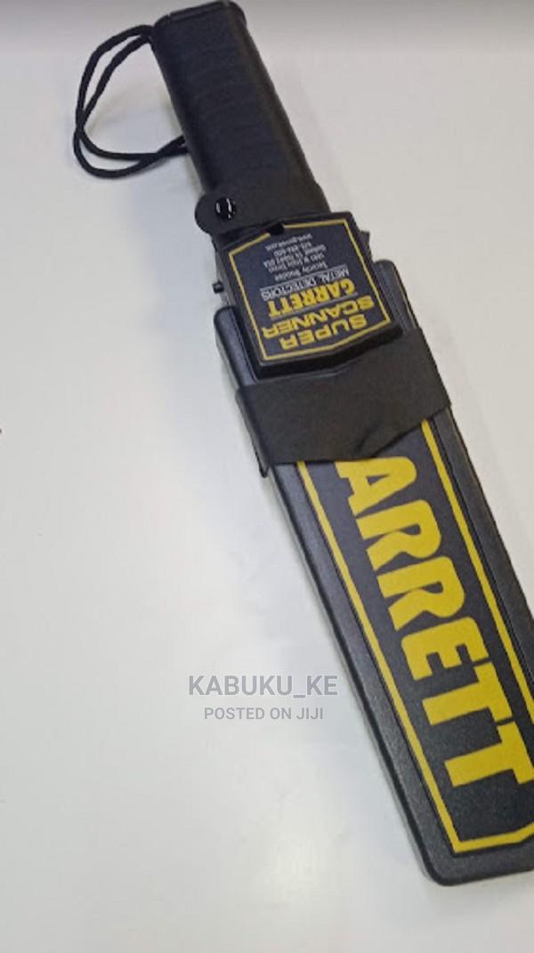 Secure Hand-Held Metal Detector - main view