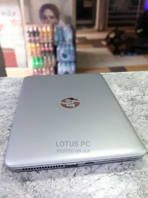Laptop HP EliteBook 820 G3 4GB Intel Core I5 HDD 500GB