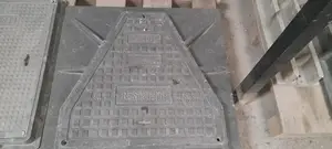 Manhole Cover 24×24" Triangular