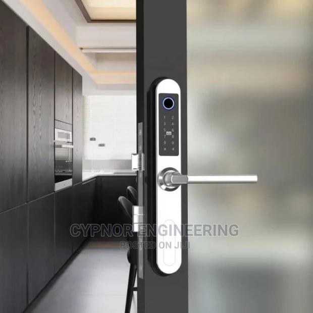 Smart Door Lock for Airbnb With Password Feature - main view