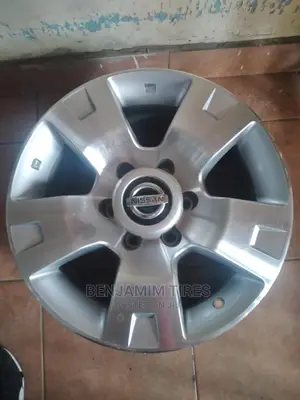 Original Rims Set Sizes 17 Inch for Nissan Patrol.