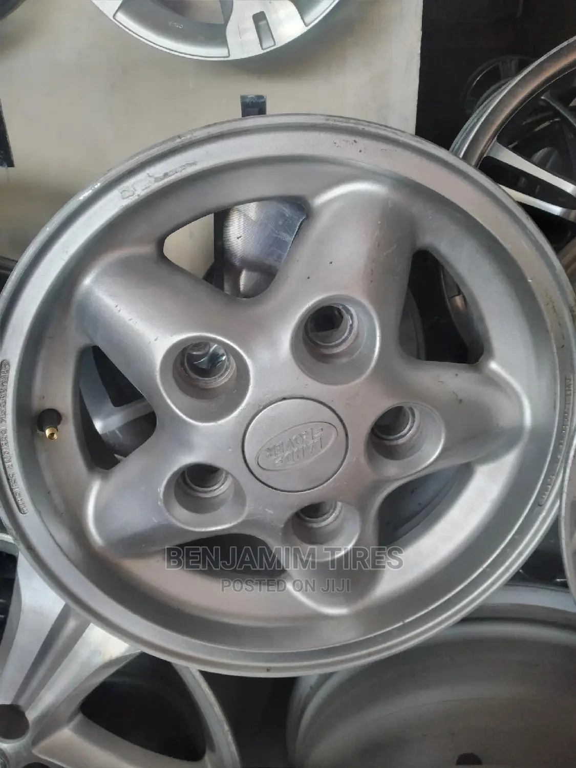 Original Rims Size 16 Inch Gor Landrover Defender 110.