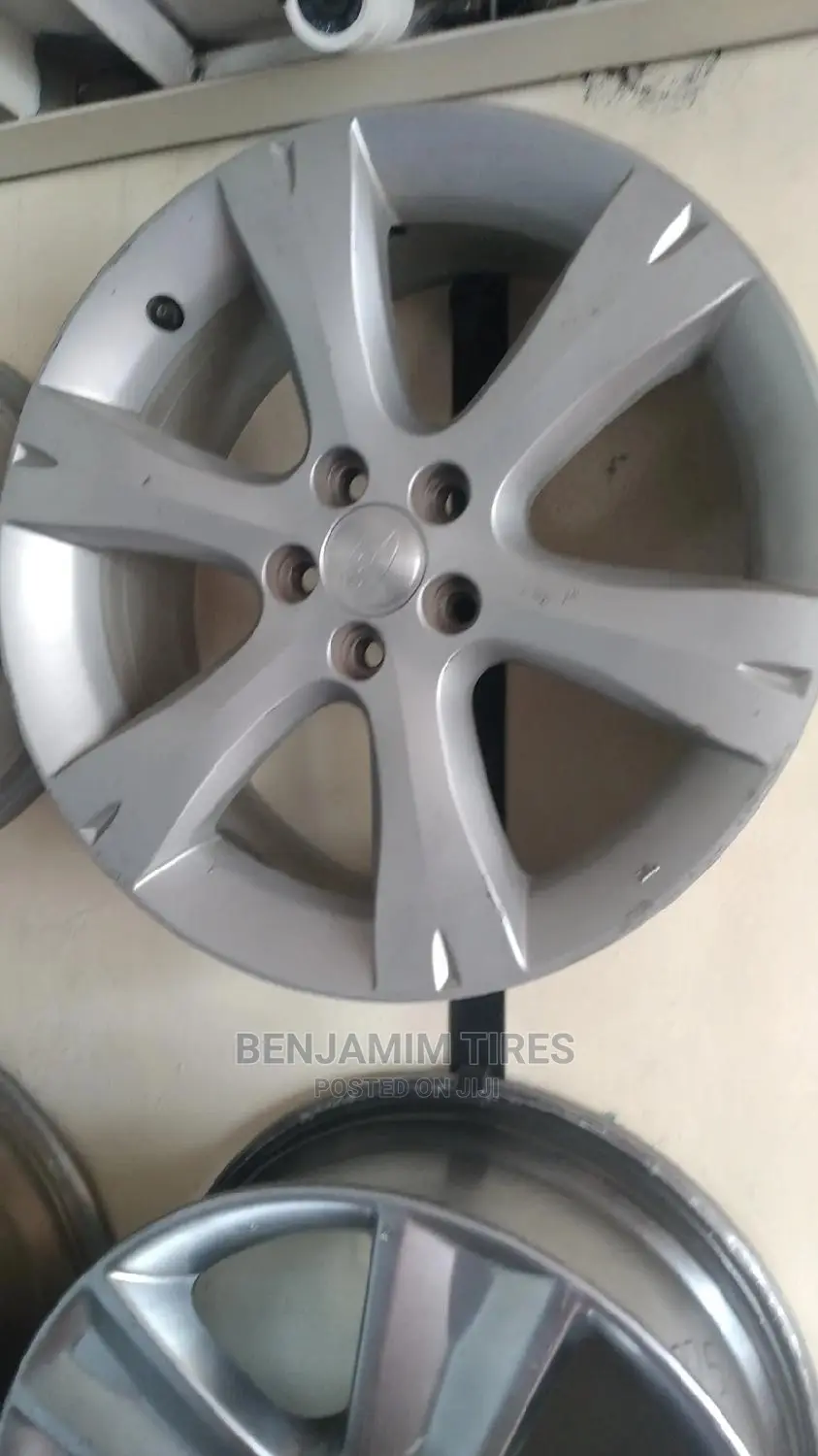 Subaru Original Rims Sizes 17 Inch Set.