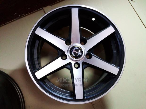 Size 15 Inches Toyota Auris Sport Rims