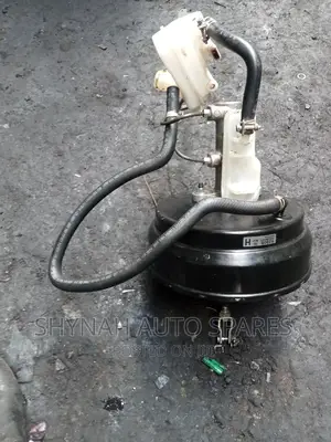 Brake Booster and Master Cylinder Nissan Nguruwe