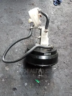 Brake Booster and Master Cylinder Nissan Nguruwe