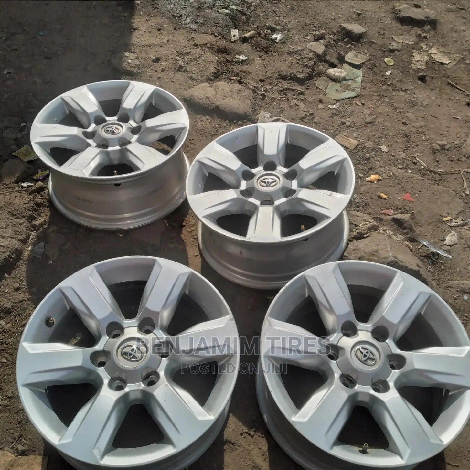 Original Prado Tx 150 Rims Sizes 17 Inch Set.