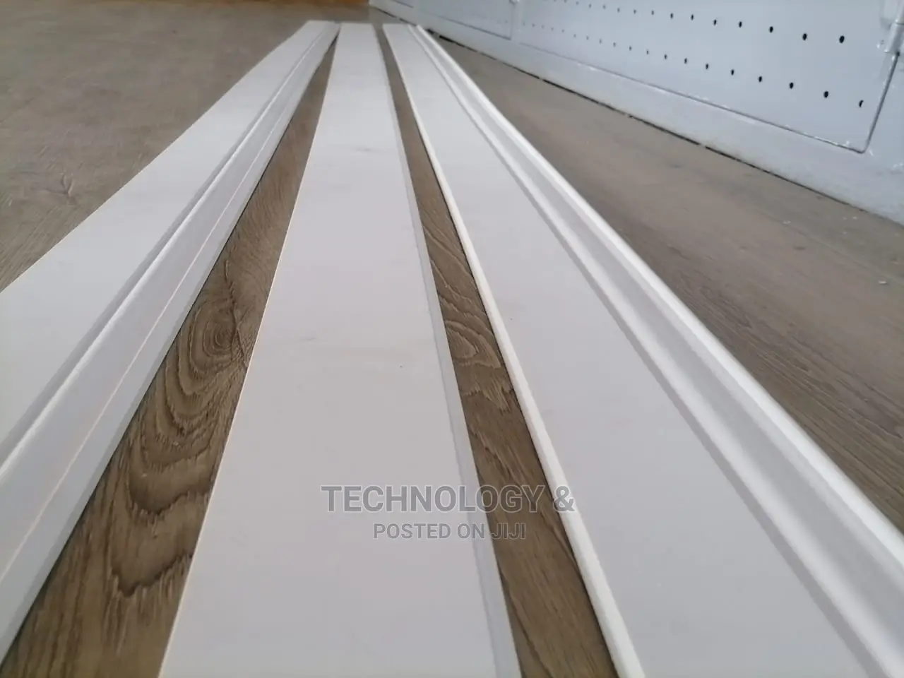 PU Skirting