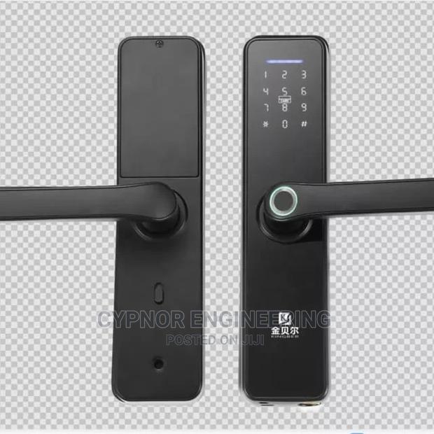 Digital Door Lock With Fingerprint