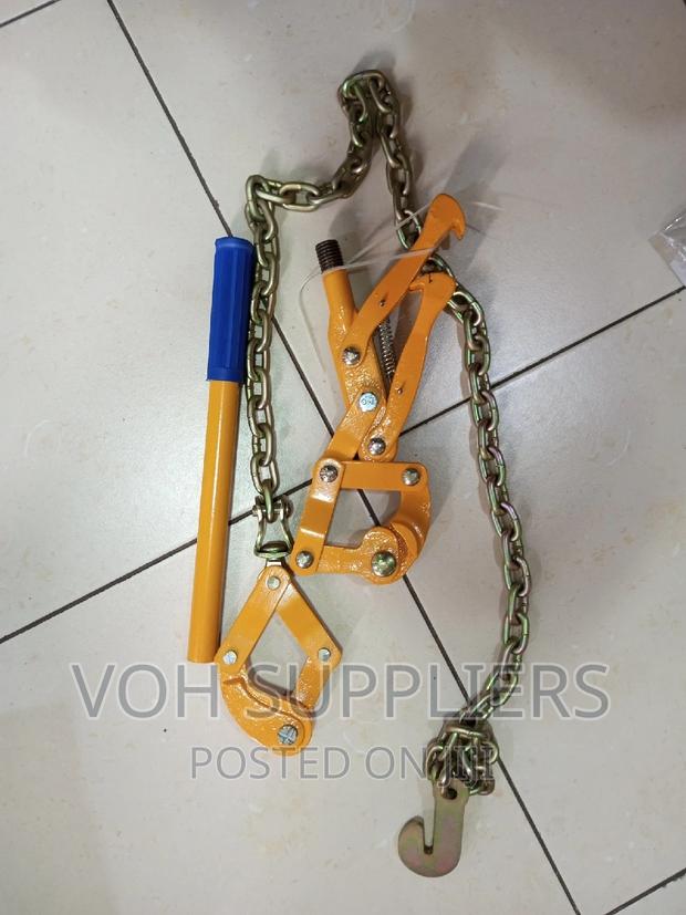 Barbed Wire Strainer