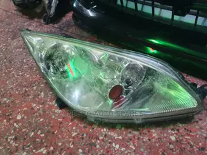 Mitsubishi Colt Right Hand Nonxenon Headlight