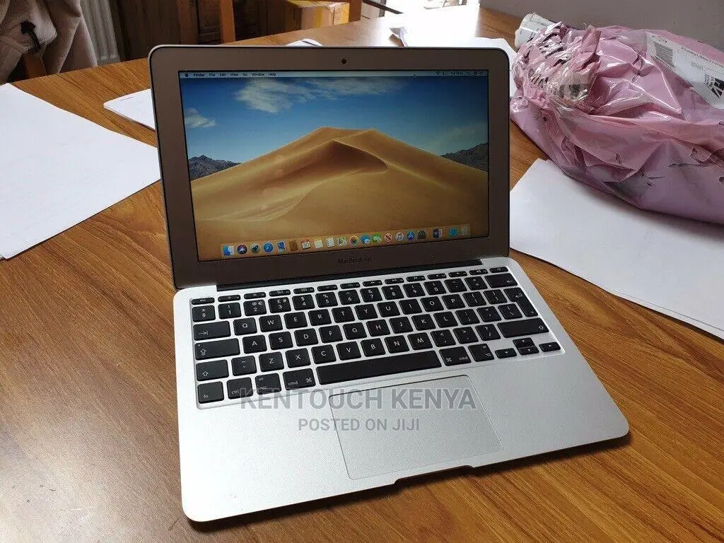 Laptop Apple MacBook Air 4GB Intel Core I5 SSD 128GB
