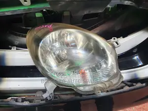 Passo 2012 Nonxenon Headlight Assembly