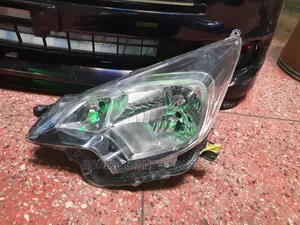 Toyota Ractis 2012-13 Xenon Headlight Assembly