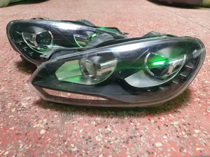 Volkwagen Golf 6 Xenon Headlights With DRL