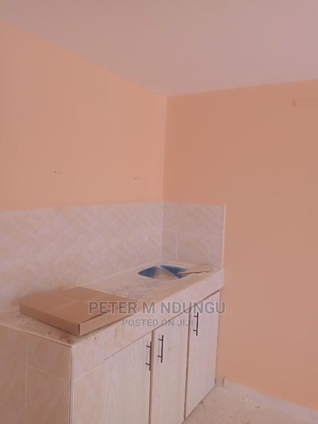 Flat to Let,One Bedrooms - thumbnail 5