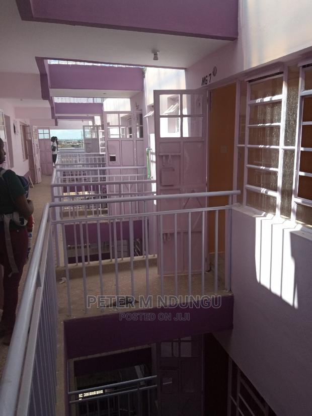 Flat to Let,One Bedrooms - thumbnail 13