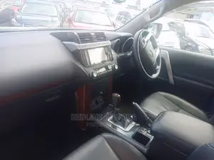 Toyota Land Cruiser Prado 2.8 2018 White