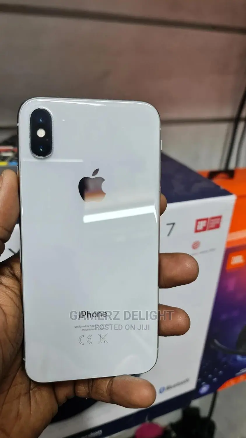 Apple iPhone X 256 GB White