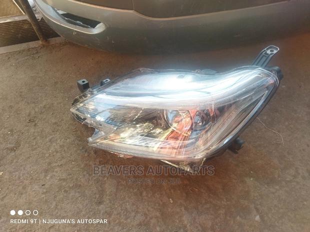 Mark X 2013 Headlight - thumbnail 2