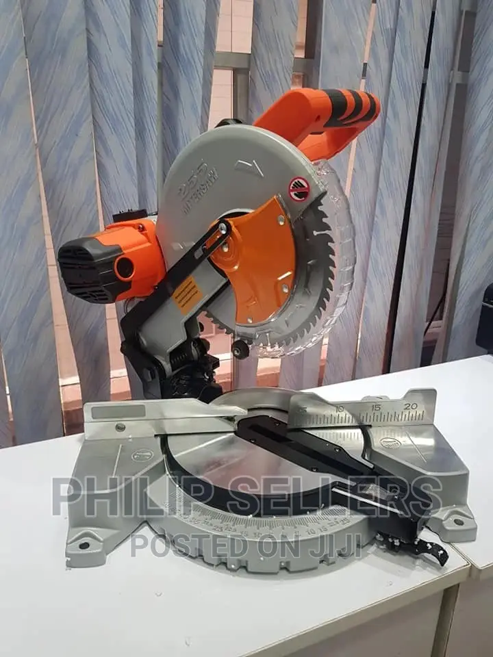 Innovia 2200W Miter Saw