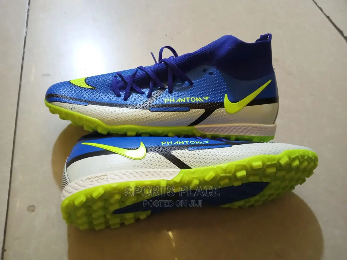 Phantom GT 2 Astro Turf Football Trainers