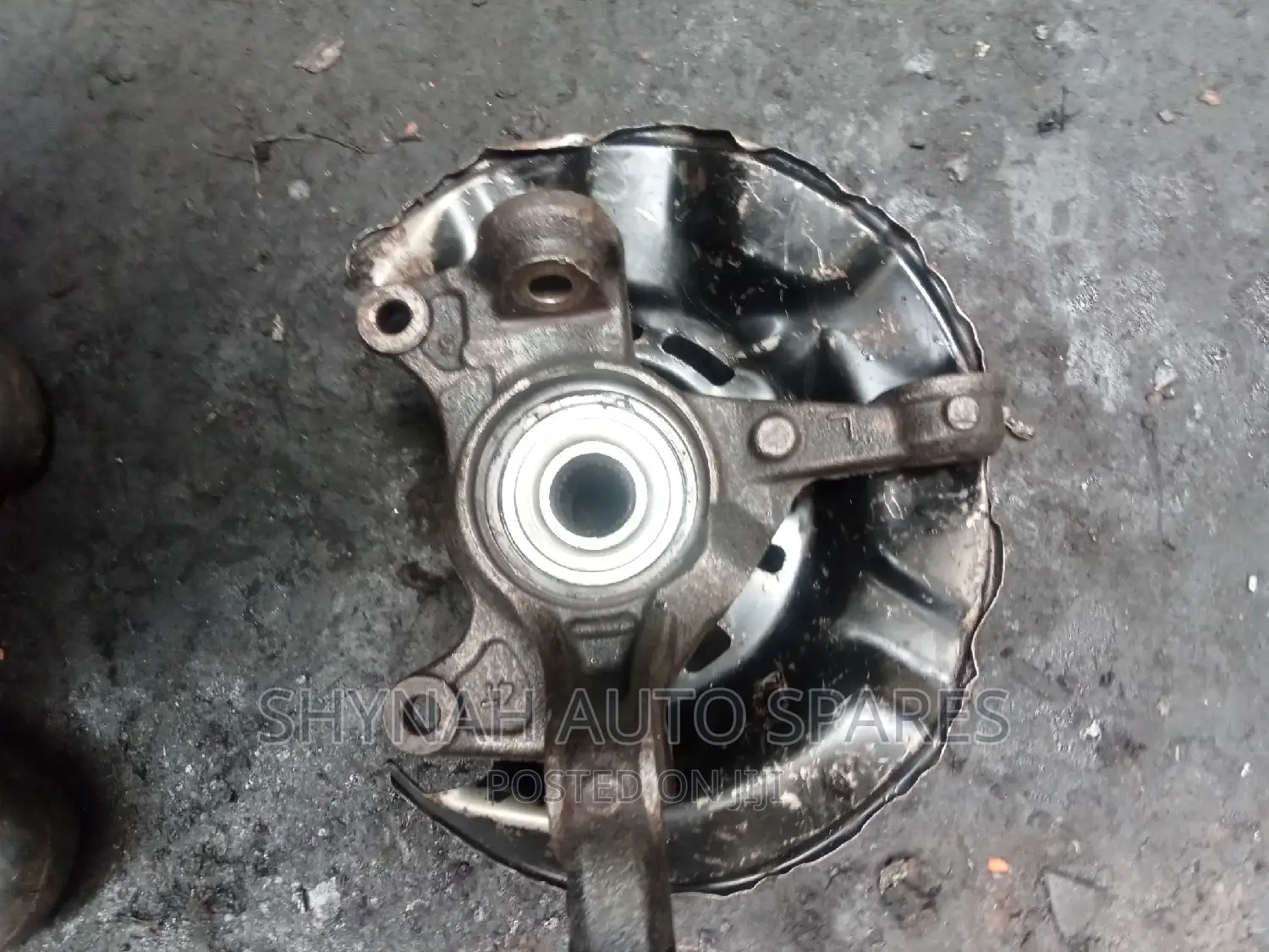 Front Hub Toyota Wish New Model Left Side