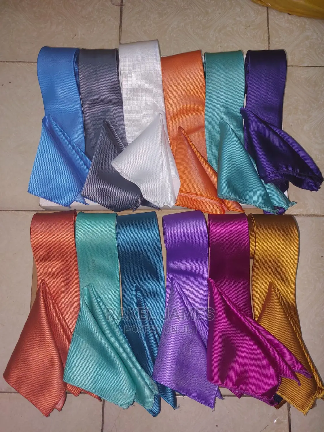 Plain Ties With Pocket Square