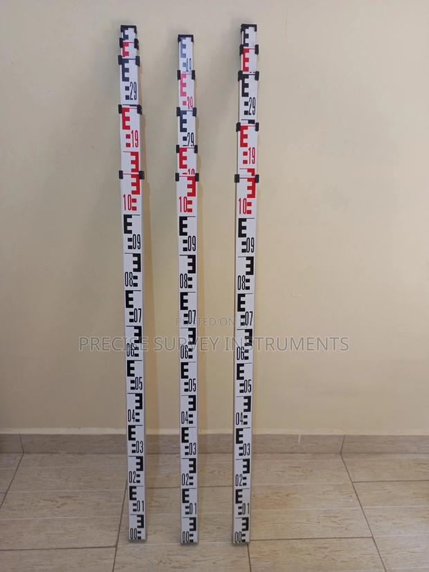 Levelling Staffs ( for Use With Dumpy Levels and Theodolite) - main view