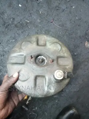 Brake Booster Peugeot 505