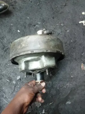 Brake Booster Peugeot 505