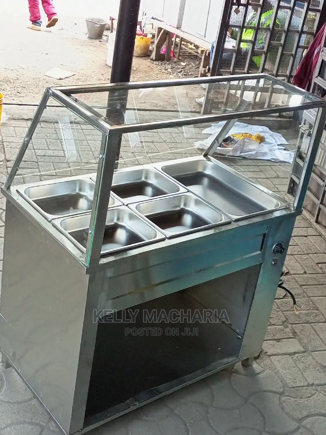 Bain Marie Food Warmers And Display in Nairobi Central Restaurant