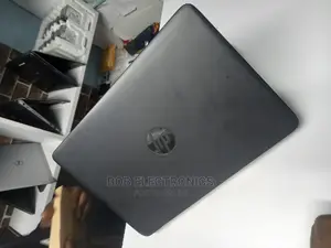 Laptop HP 14-Dq1088wm 4GB Intel Core I5 500GB