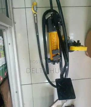 Top. Crimping Tool