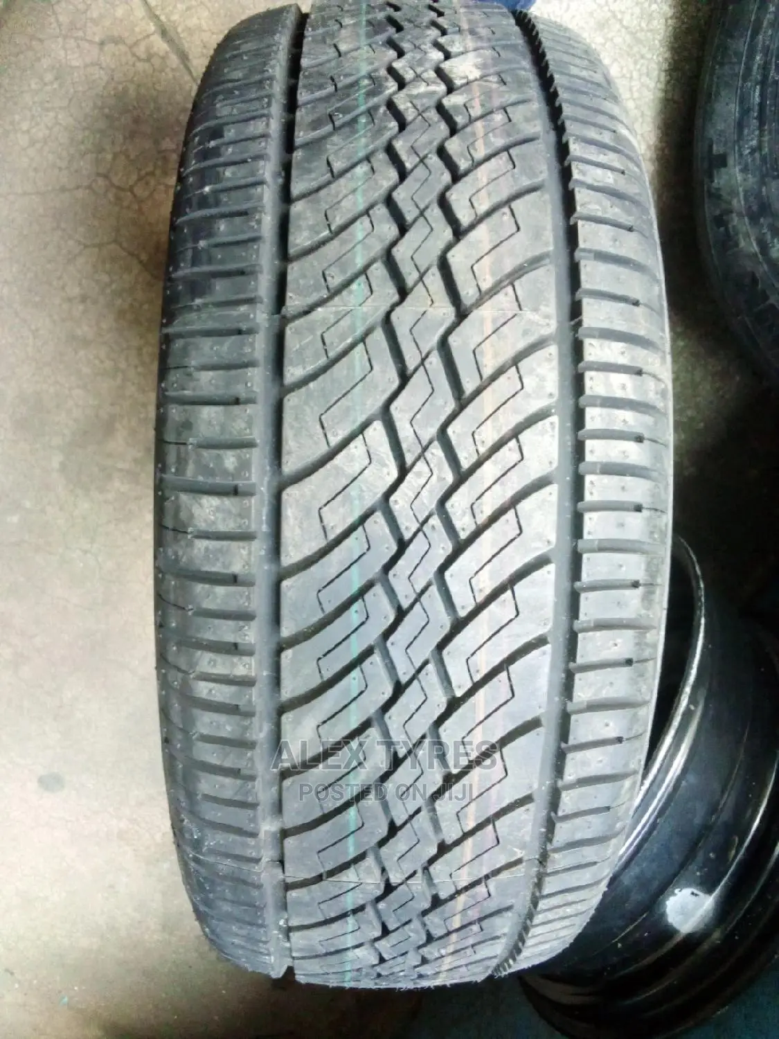 235/60r16 Achilles Tyres Made in Indonesia