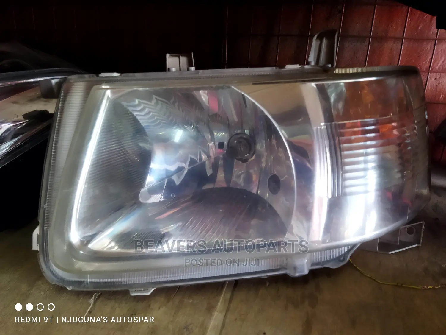 Succeed Headlight