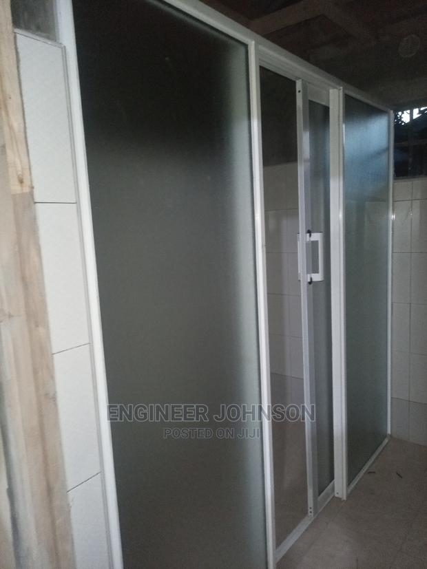 Shower Cubicle - thumbnail 4