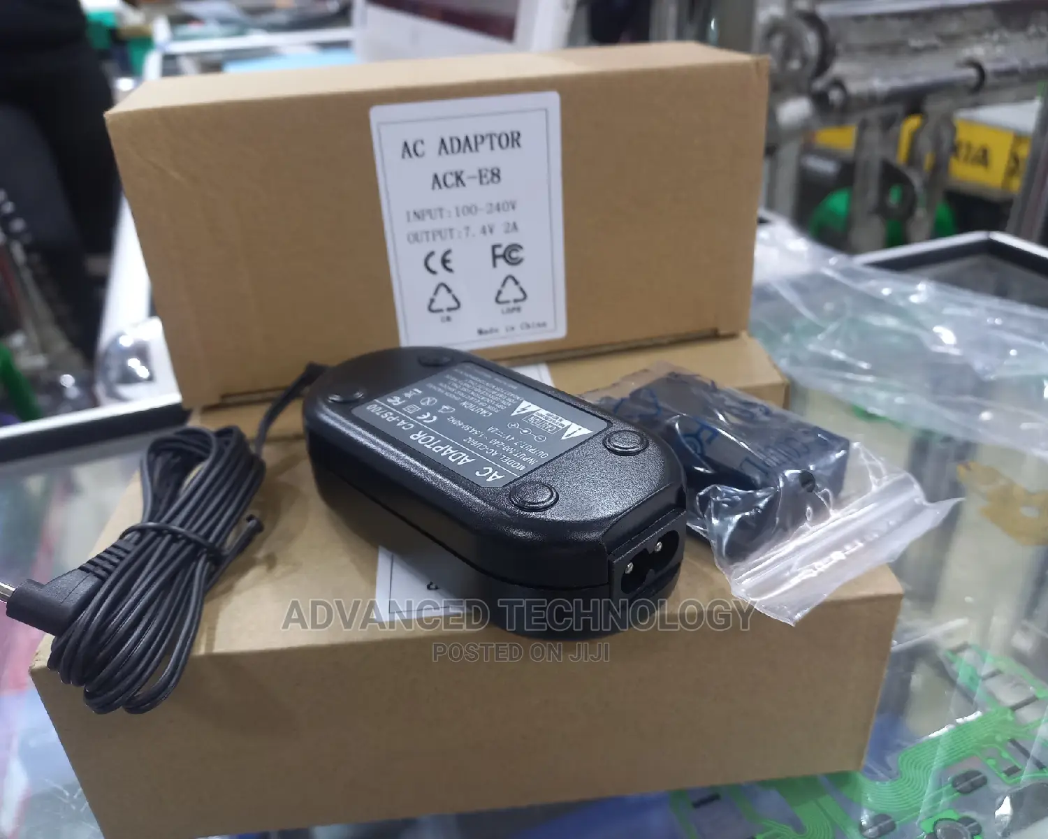 LP-E8 Dummy Battery/Ac Adaptor