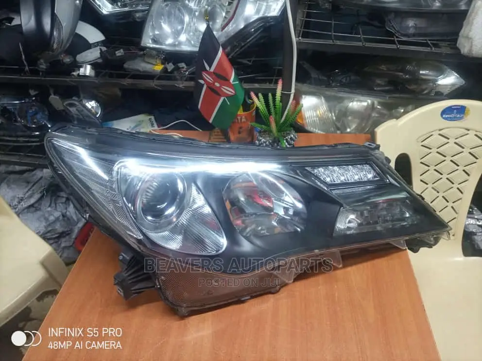 Rav 4 2015 Headlight