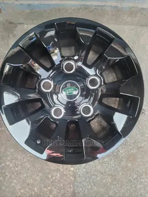 Alloy Rims Set Sizes 16 Inch for Landrover Defender 110.