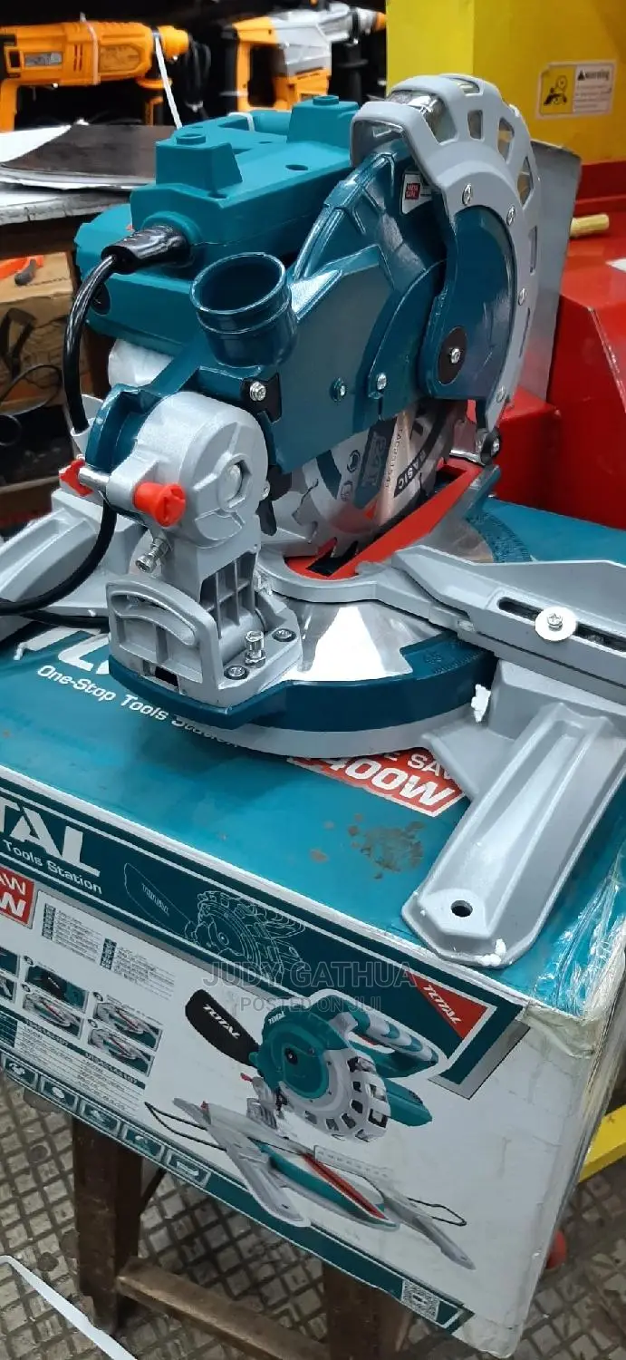 High Quality Mitres Saw 1400w