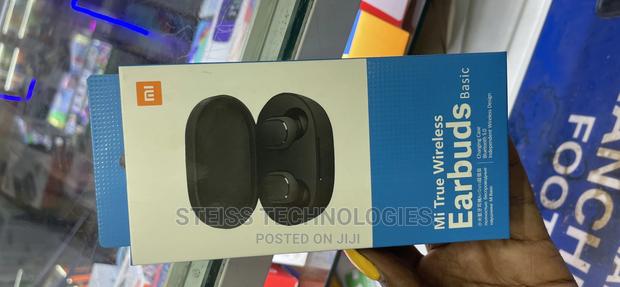 Mi True-Earbuds. - main view