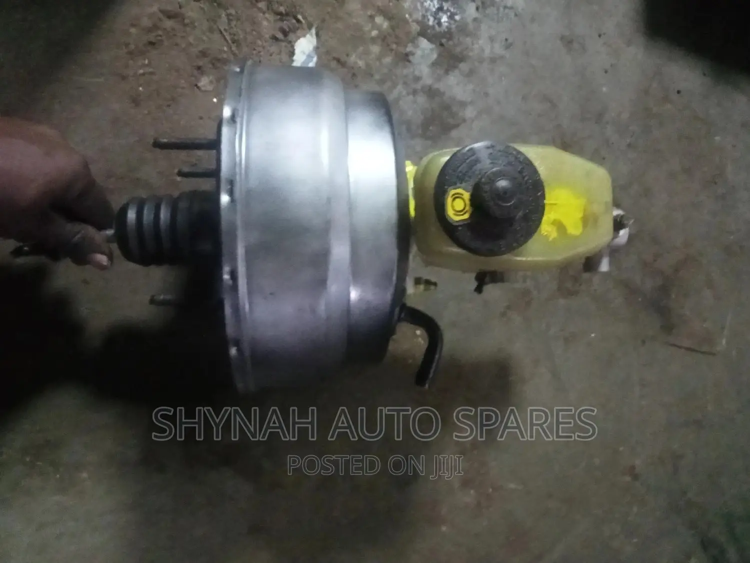 Brake Booster and Master Cylinder Prado 95 Without Switch