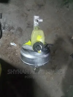 Brake Booster and Master Cylinder Prado 95 Without Switch