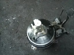 Brake Booster and Master Cylinder Canter 4m40