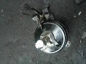 Brake Booster and Master Cylinder Canter 4m40