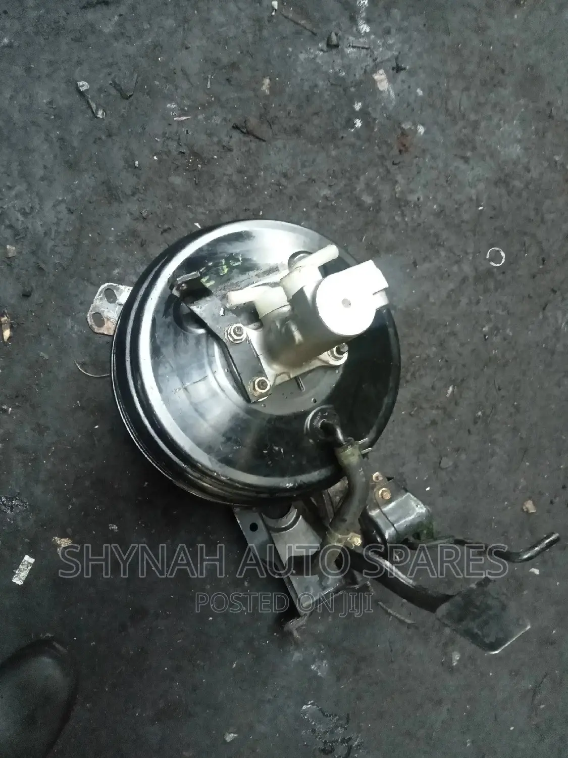 Brake Booster and Master Cylinder Canter 4m40