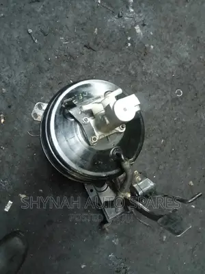 Brake Booster and Master Cylinder Canter 4m40