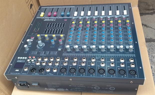 Soundcraft Plain Mixer 8 Channels