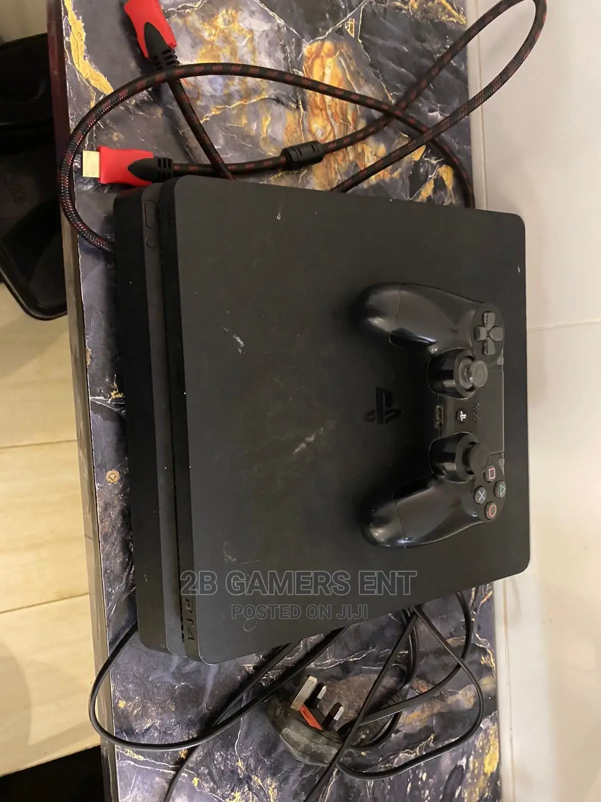 Play Station 4 Slim 10/10 Condition